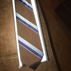Brand new brown brooks brothers tie